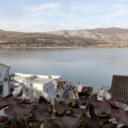 Apartment Maja - Sea View *